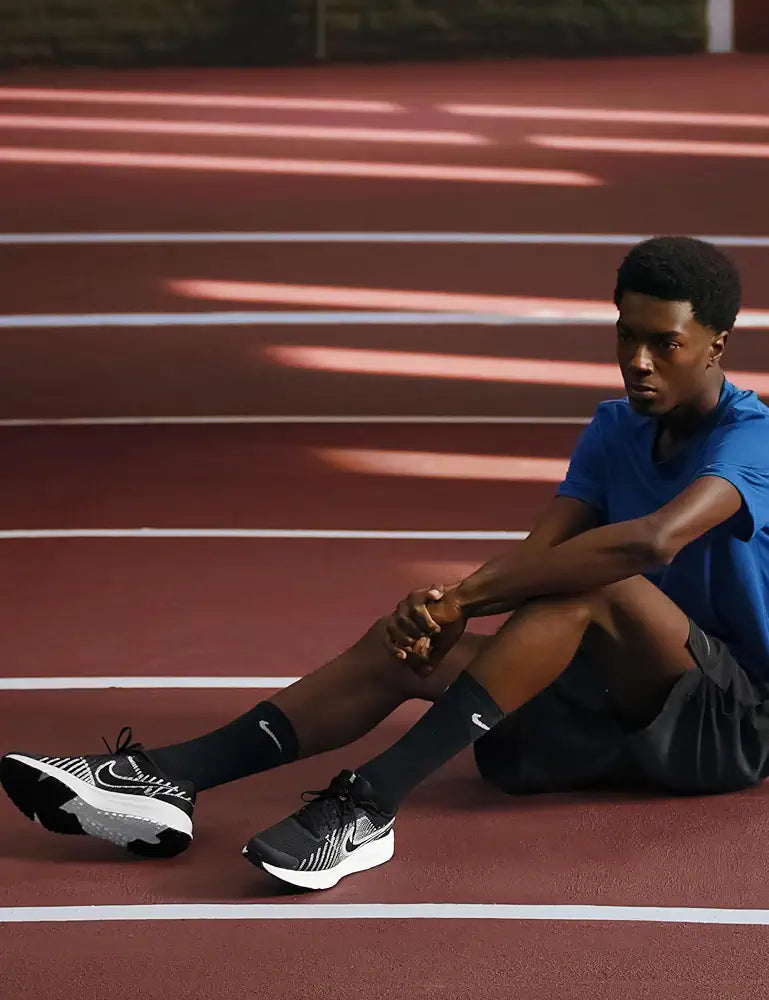 Nike Mens Run Defy Running