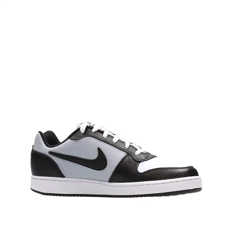 Nike Men Lace Up Basketball Shoe