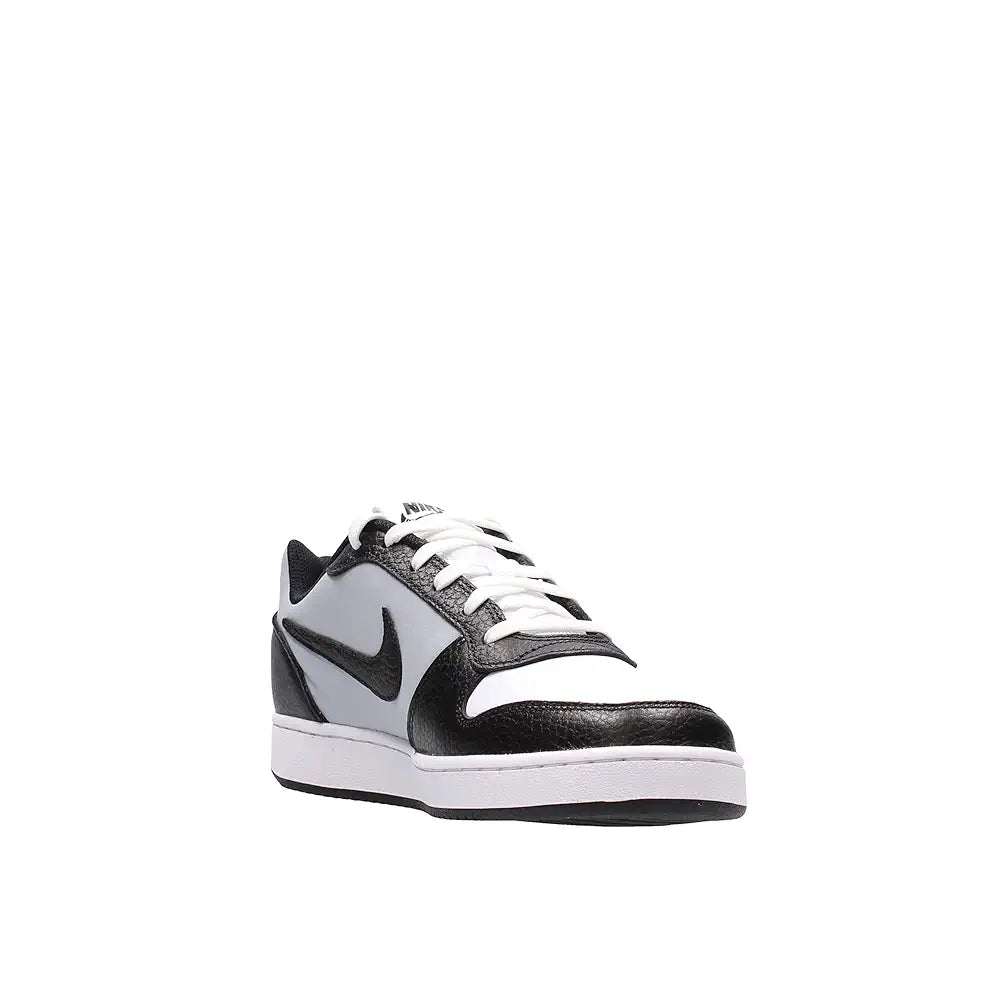 Nike Men Lace Up Basketball Shoe