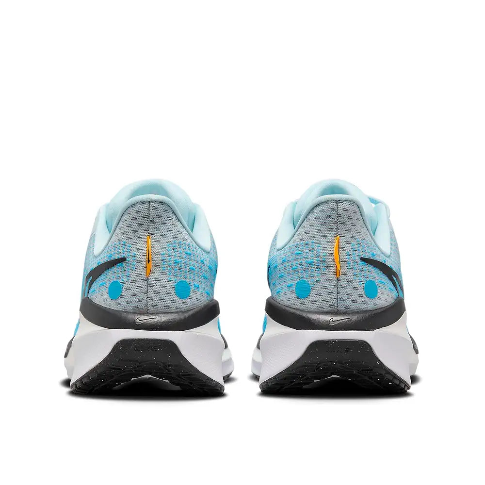 Nike Mens Vomero 17 Running Shoes