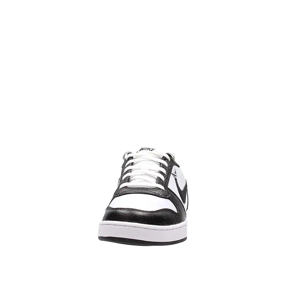 Nike Men Lace Up Basketball Shoe