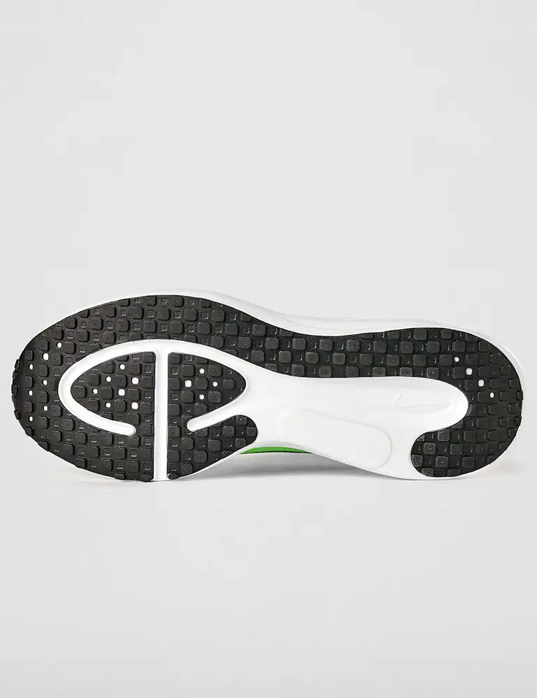 Nike Mens Revolution 8 Running